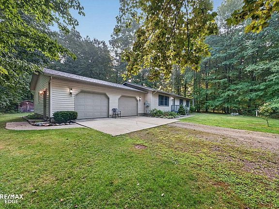 3rd image of 4883 Little Cedar Creek Dr