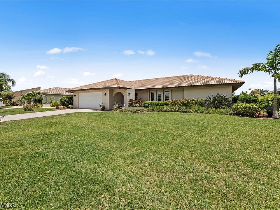 1st image of 5566 Montilla Dr