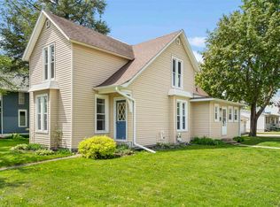 601 6th Ave SW, Independence, IA 50644