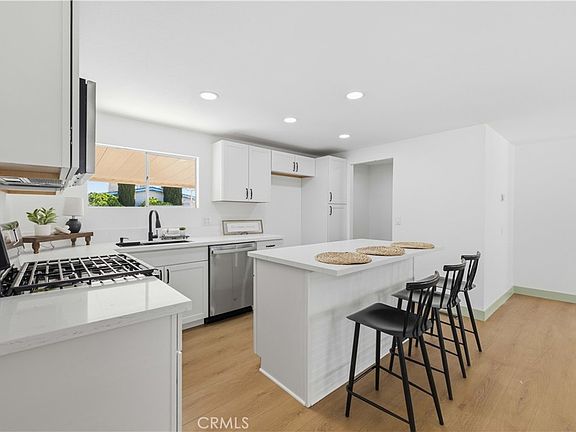 5th image of 4444 E Ave #R