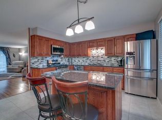 1824 Carnelian Ln, Eagan, MN 55122