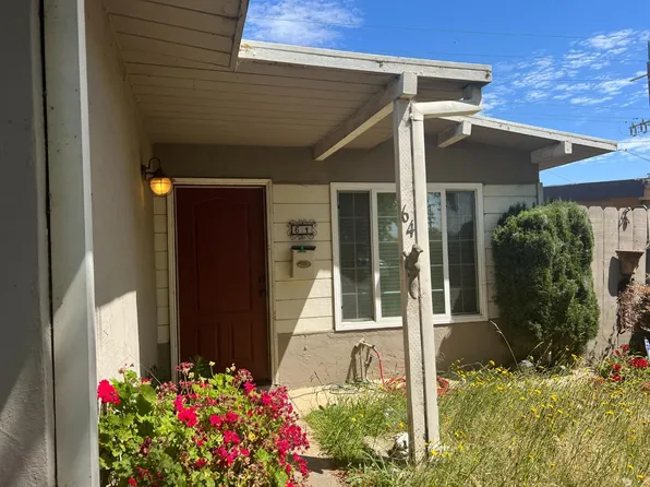 64 Plumas Way, Salinas, CA 93906