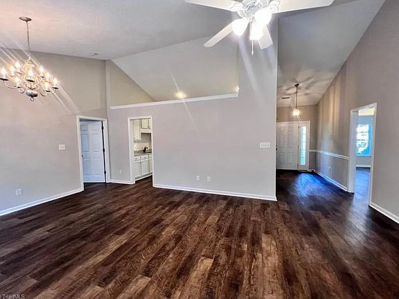 Living Room /Dining area