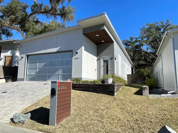 2287 Lake Hall Rd, Tallahassee, FL 32309