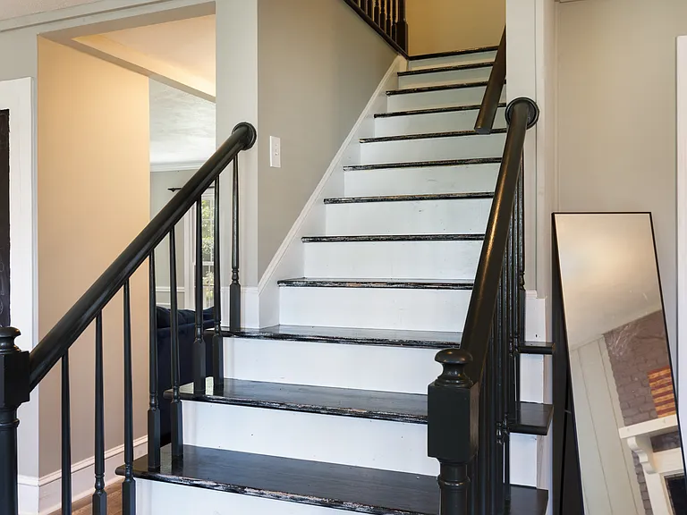 3638 Thorndike Dr — Photo 15