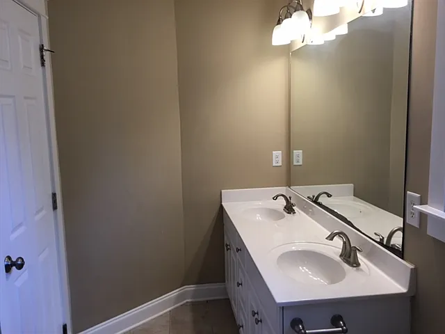 1304 Carol Oaks Dr — Photo 20