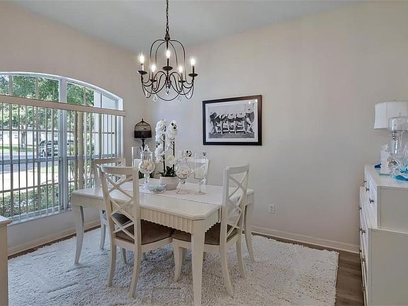 4th image of 2309 Grasmere Cir