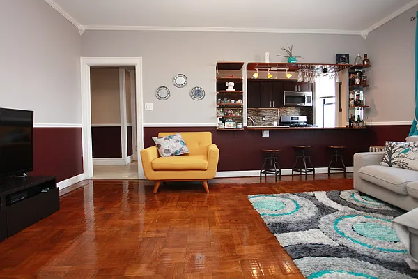 Sold by Ian Alexander Realty Group LLC | media 12