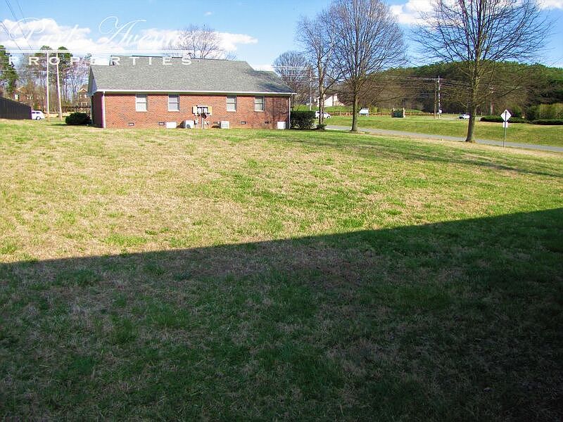 2nd image of 18801 Bluff Point Rd APT B