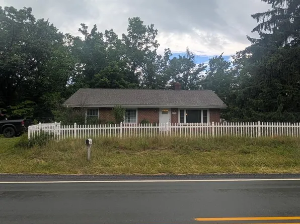 8916 John Marshall Hwy, Lebanon Church, VA 22641