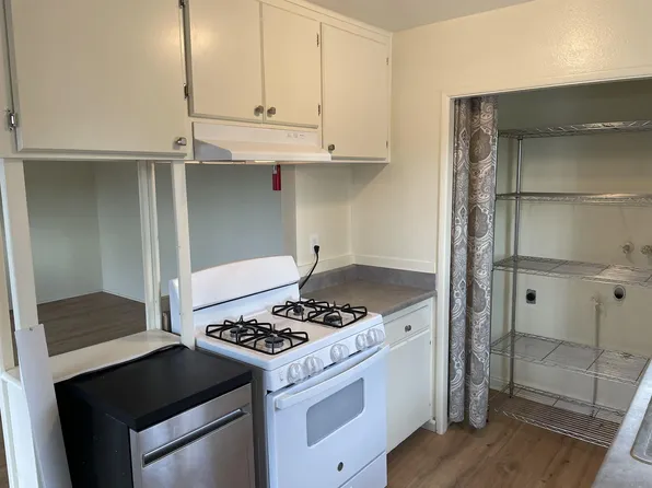 740 W California Ave, Vista, CA 92083