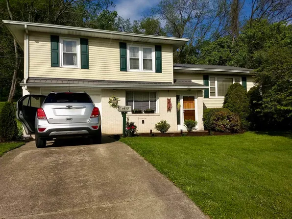 2617 S 13th St, Ironton, OH 45638