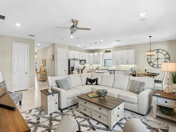 2077 Hamlin ST, NAPLES, FL 34120