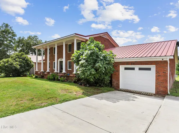 308 Ennett Lane, Sneads Ferry, NC 28460