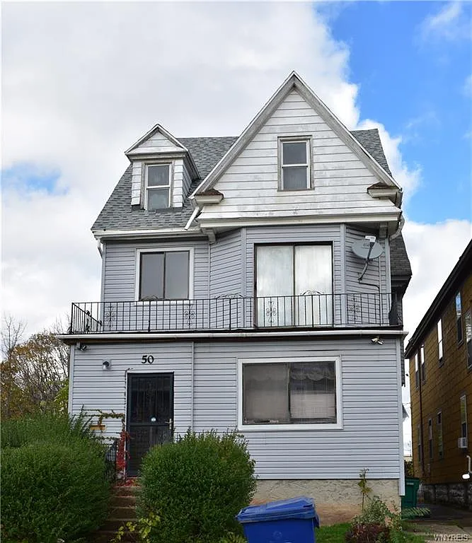 50 Woodlawn Ave photo 1