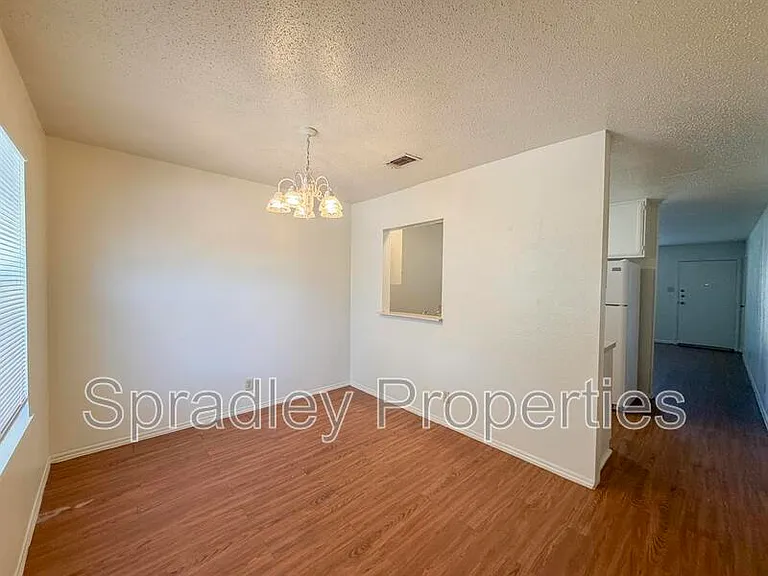 3705A Ivanhoe Dr — Photo 8