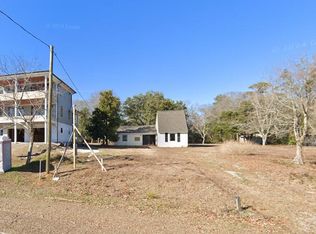 1802 Kings Landing Rd, Hampstead, NC 28443