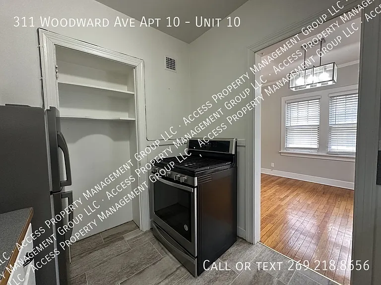311 Woodward Ave #10 — Photo 12
