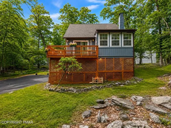 2128 Apley Dr, Bushkill, PA 18324