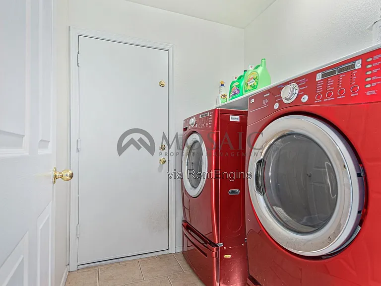 15807 W Marconi Ave — Photo 16