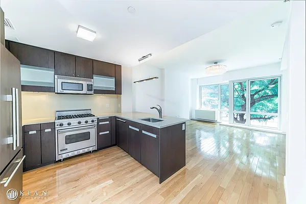 Rented by Kian Realty | media 12