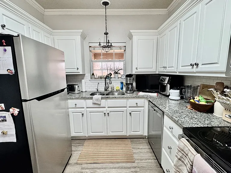 311 Longhorn St — Photo 11