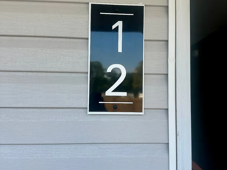 214 Lanier Dr — Photo 1