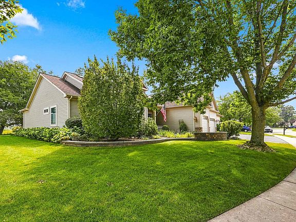 4th image of 12128 Spring Creek Dr