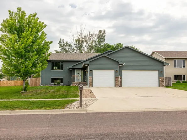 520 Kia Dr, Hartford, SD 57033