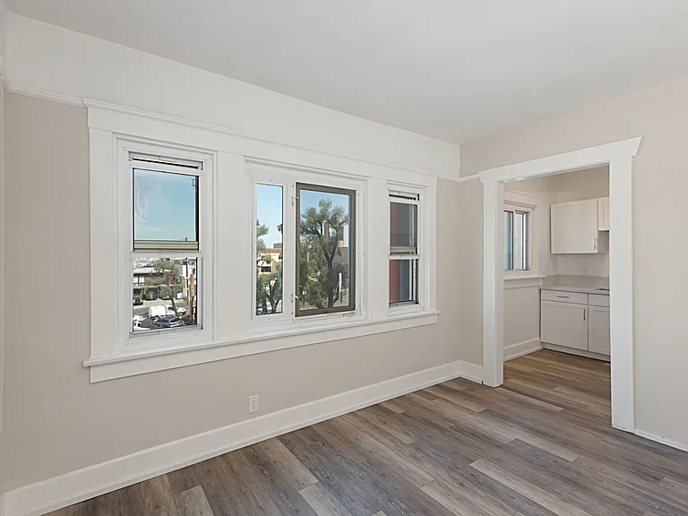 Grandview Apartments — Photo 43