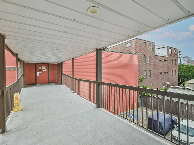 1025 Swanson St — Photo 91