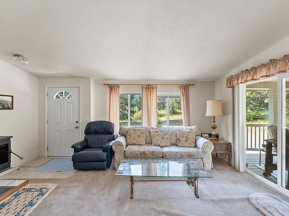5th image of 7609 Summit View Dr