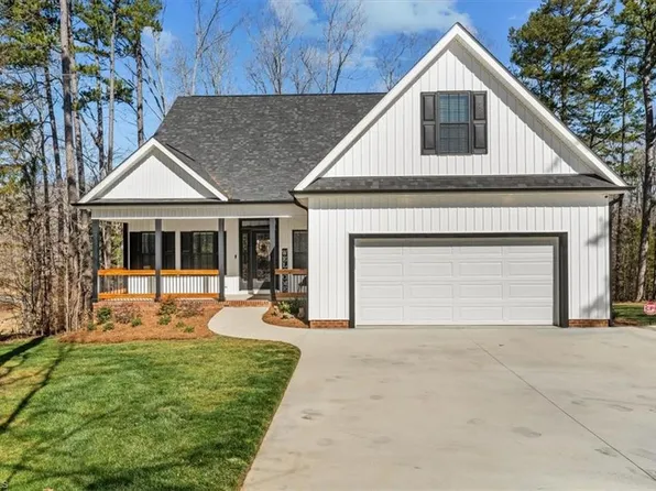 2408 Fox Ridge Rd, Asheboro, NC 27205