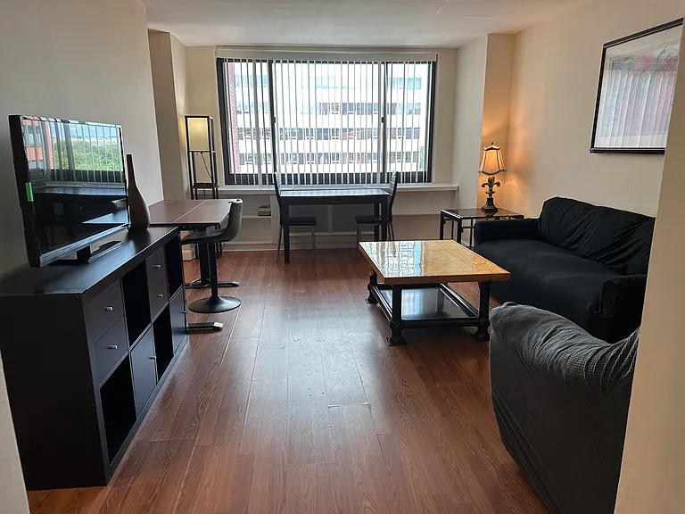 1021 Arlington Blvd #926 — Photo 4