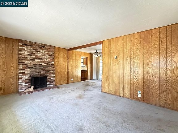 4th image of 196 Doris Dr