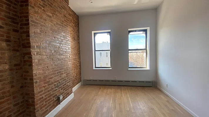 Rented by Parlor Real Estate Corp | media 13