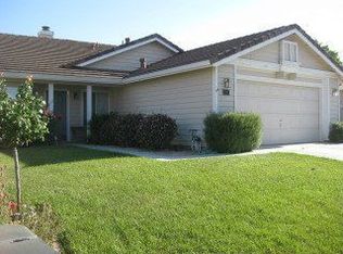 2121 Burlwood Dr, Hollister, CA 95023