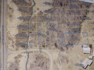 63 Walnut Dr, Dallas, PA 18612