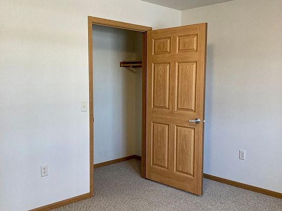 5th image of 921 22nd Ave NE #10795614