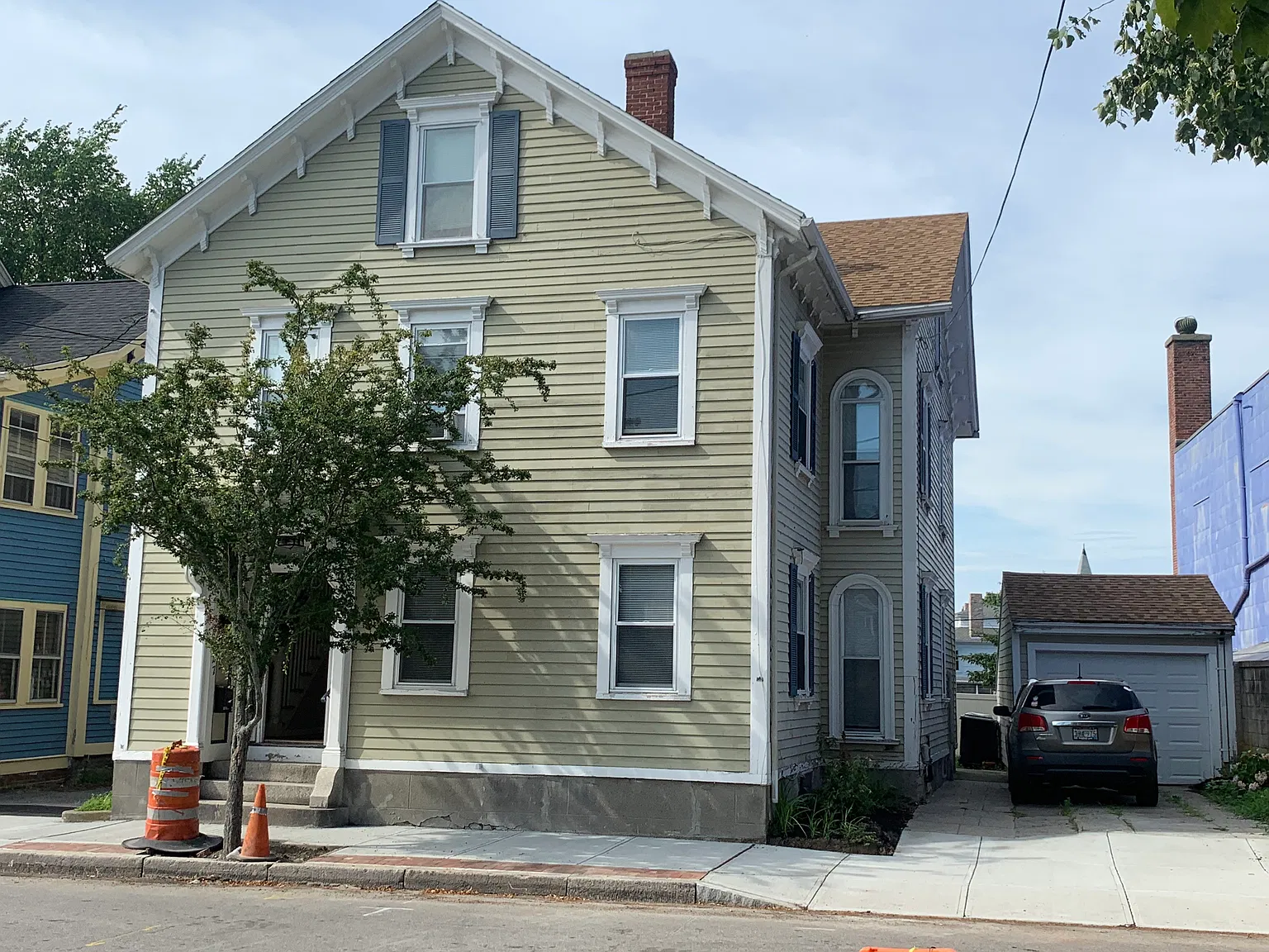 2 bed, 1100 sqft, $1,950 — Photo 1