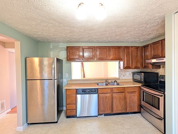 5th image of 119 Sandalwood Ct