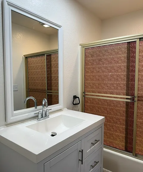 9245 Mills Ave — Photo 14