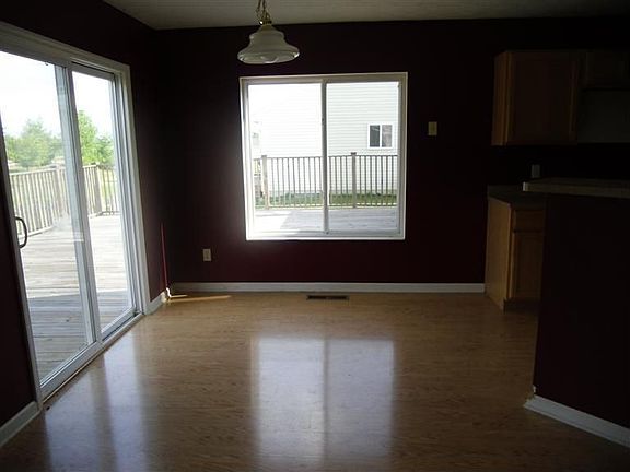 4th image of 4096 King Bird Ln