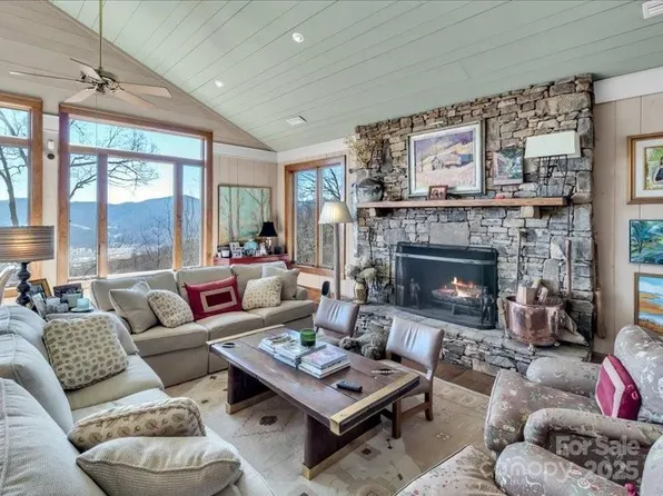 116 Dana Rd, Waynesville, NC 28786