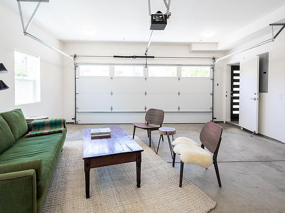 4th image of 2806 Marsh St