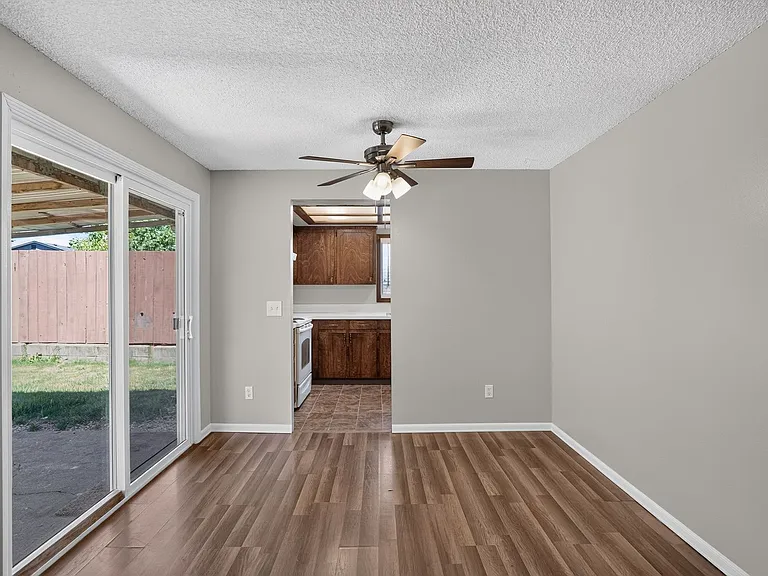 785 SW Bella Vista Pl — Photo 7