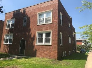 9056 Lamon Ave #2S, Skokie, IL 60077