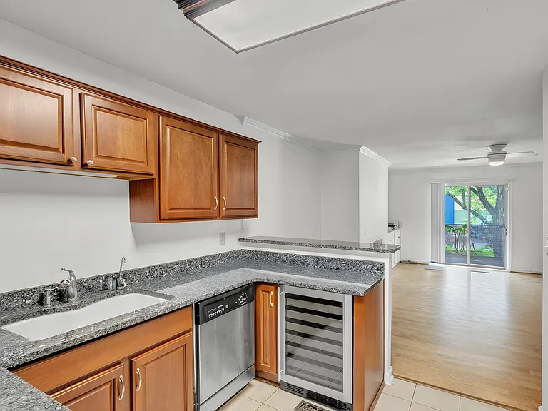 101 Westover Ave #103 — Photo 15