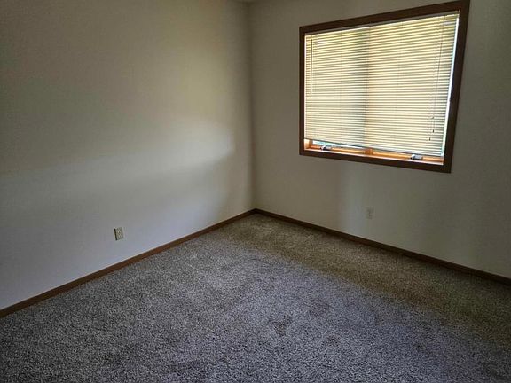 5th image of 1218 Spruce Ct APT D