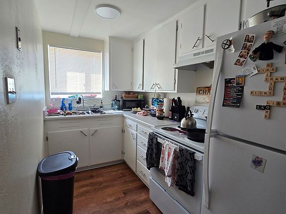 4th image of 325 15th Ave APT 9